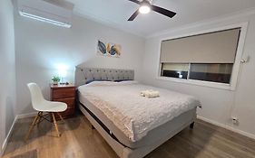 Entire House, 4Br, Secure Backyard, Free Wifi